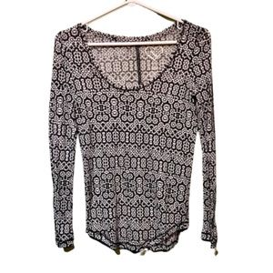 Live Love Dream Aeropostale Long Sleeve shirt, size xs